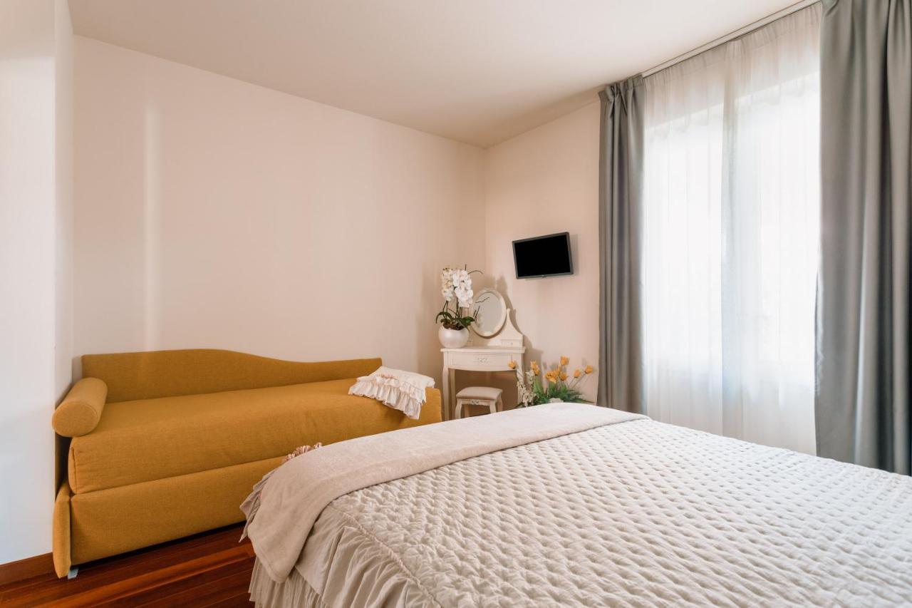 Villa Diletta B&B Форте дей Марми Екстериор снимка