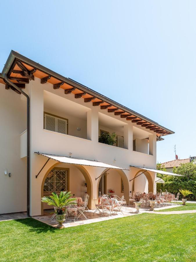 Villa Diletta B&B Форте дей Марми Екстериор снимка