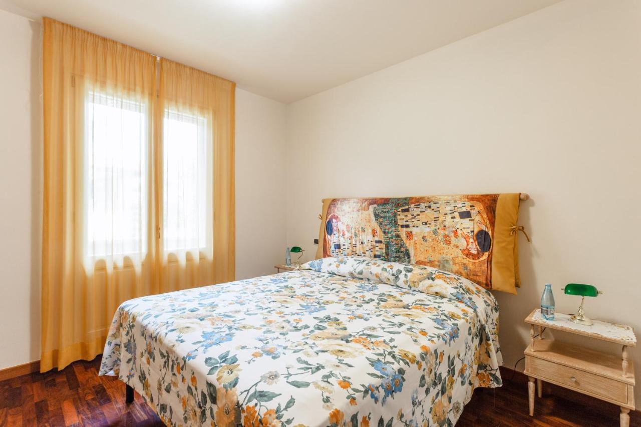 Villa Diletta B&B Форте дей Марми Екстериор снимка