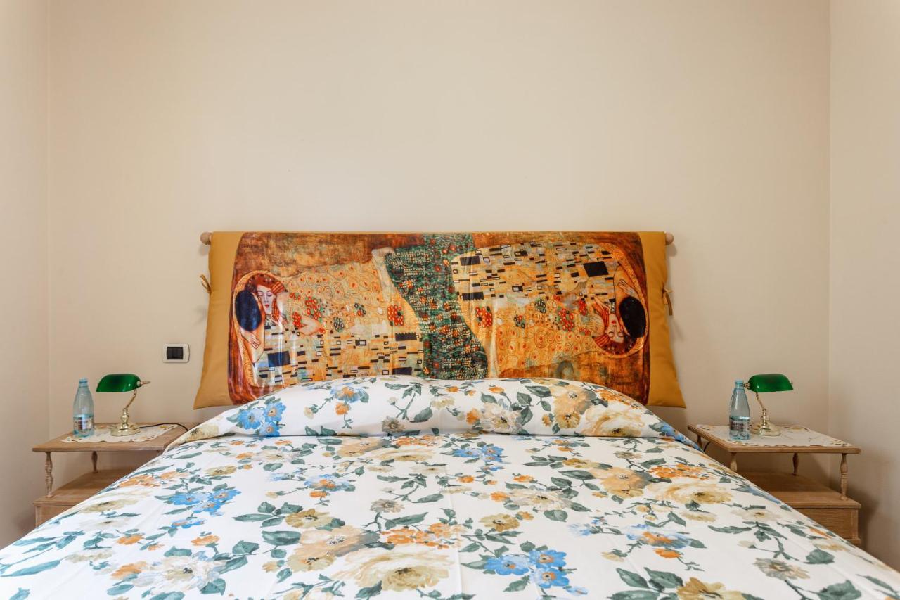 Villa Diletta B&B Форте дей Марми Екстериор снимка