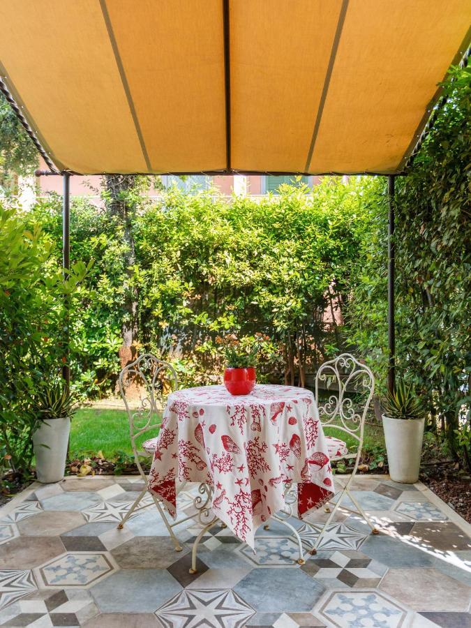 Villa Diletta B&B Форте дей Марми Екстериор снимка